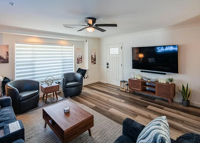 The Clubhouse * Scottsdale